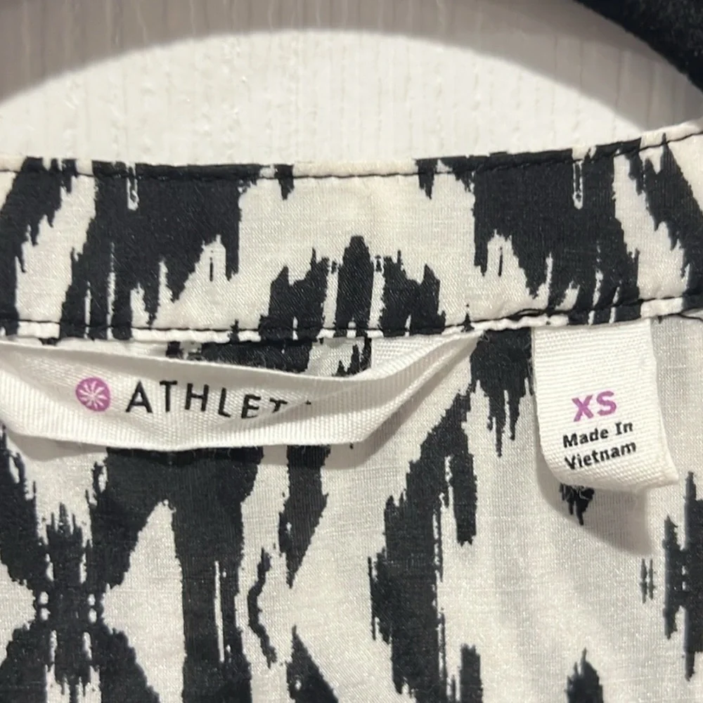 Athleta navy & white button down long sleeve cotton silk blend tunic coverup XS